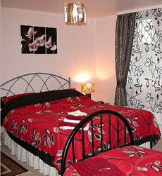 Bexhill B&B - Red Room