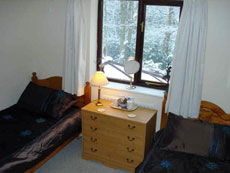 Robins Rest Room 2