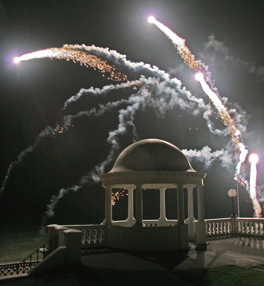 Fireworks over the colonnade - 2005