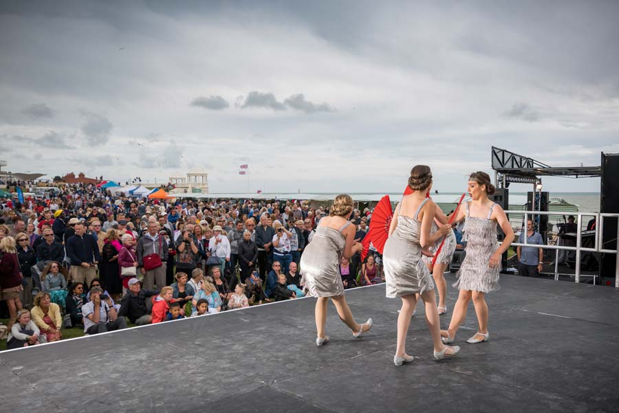 Dancers on the Jubilee Lawns